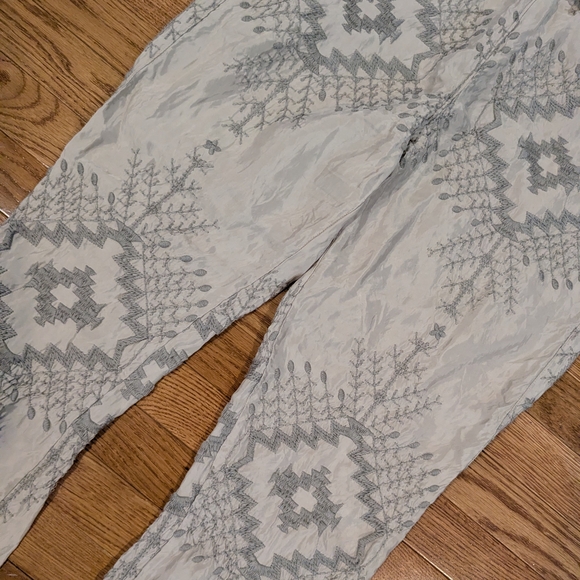 Johnny Was Gray Embroidered Jogger Pants Cupra Rayon Small - Picture 3 of 16